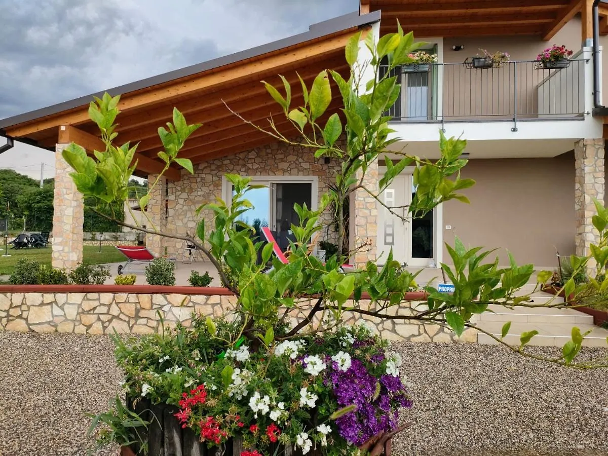 Corte Del Sole Valeggio sul Mincio Guest house